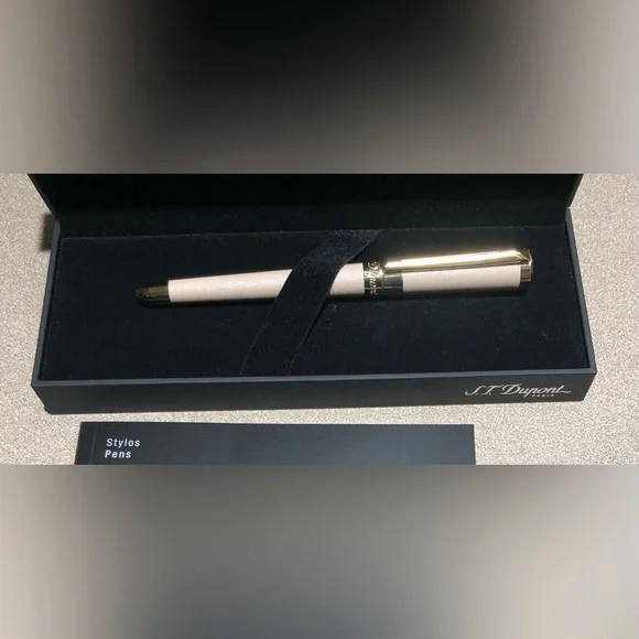 Elegant Pearl Tan and Gold S.T. DuPont Paris Pen